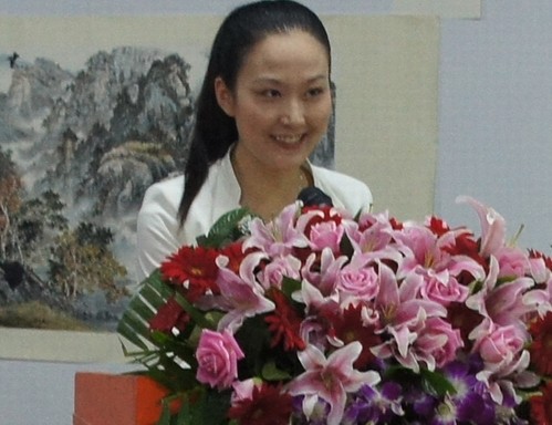 王敬之,汪国真助阵九女书画家联展