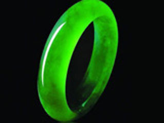 及其钟爱的事一对翡翠西瓜